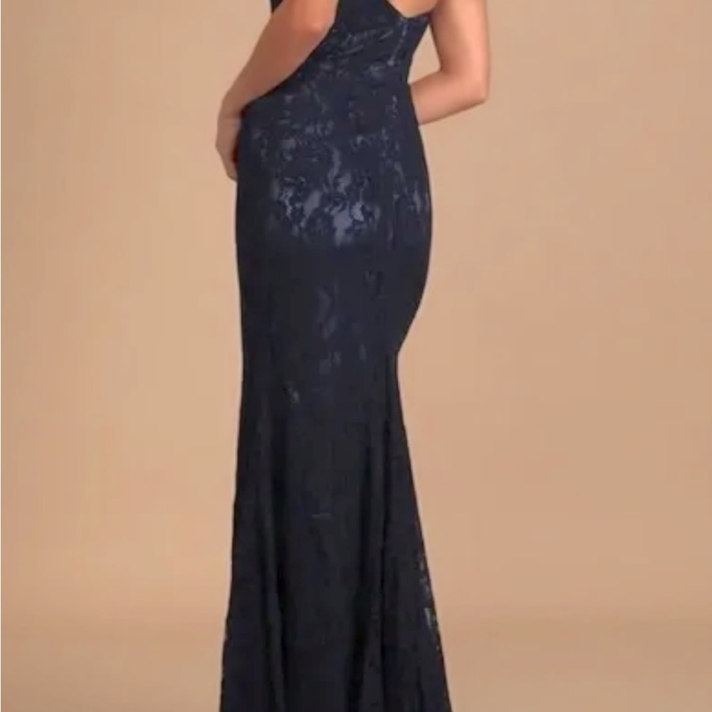 Lulu’s NWT Wow the Crowd Dress